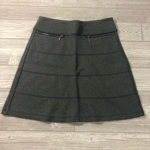 Athleta • Textured A Line Mini with Pockets